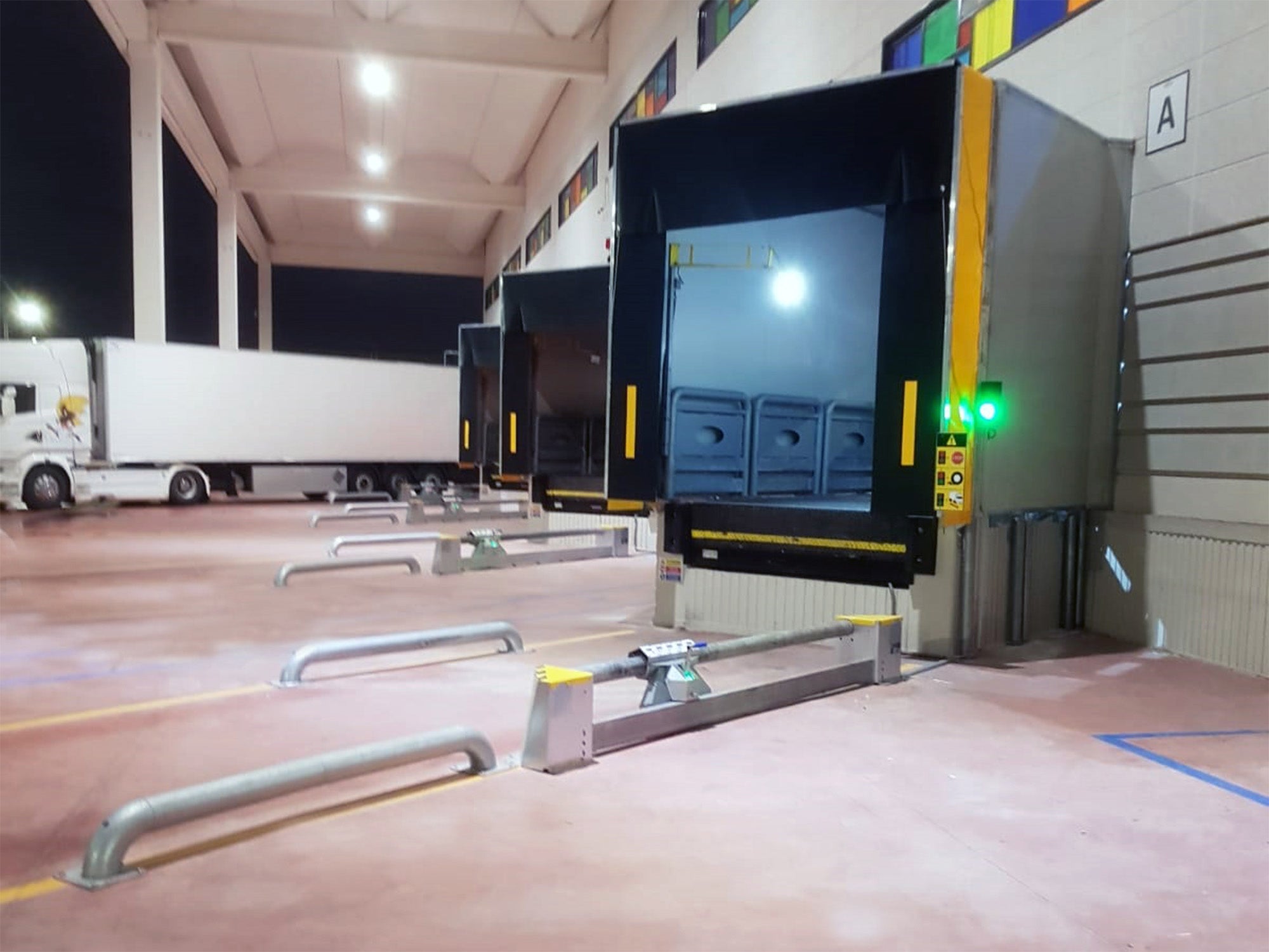 Loading Point Warehouse PANEL HOUSE - EXTERNAL LOADING POINT – TM PEDANE
