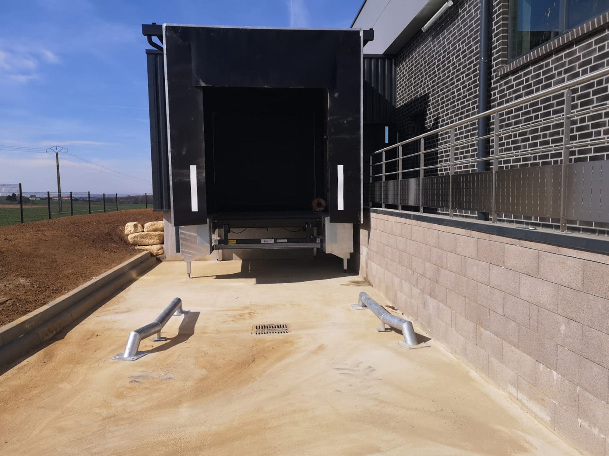 External Loading Pit PANEL HOUSE - EXTERNAL LOADING POINT – TM PEDANE