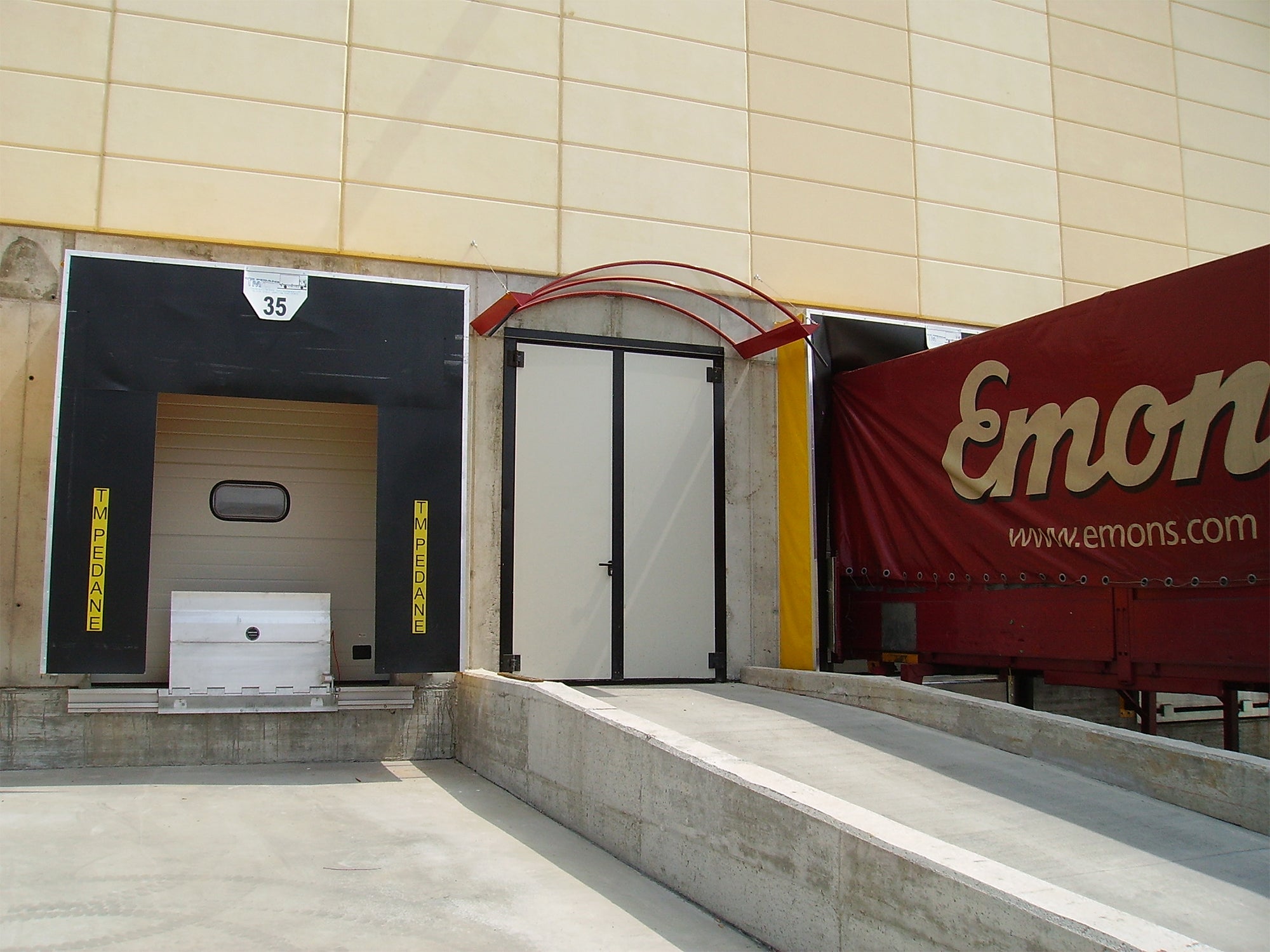 ES - SLIDING RAMP WITH BALL BEARING SYSTEM – TM PEDANE