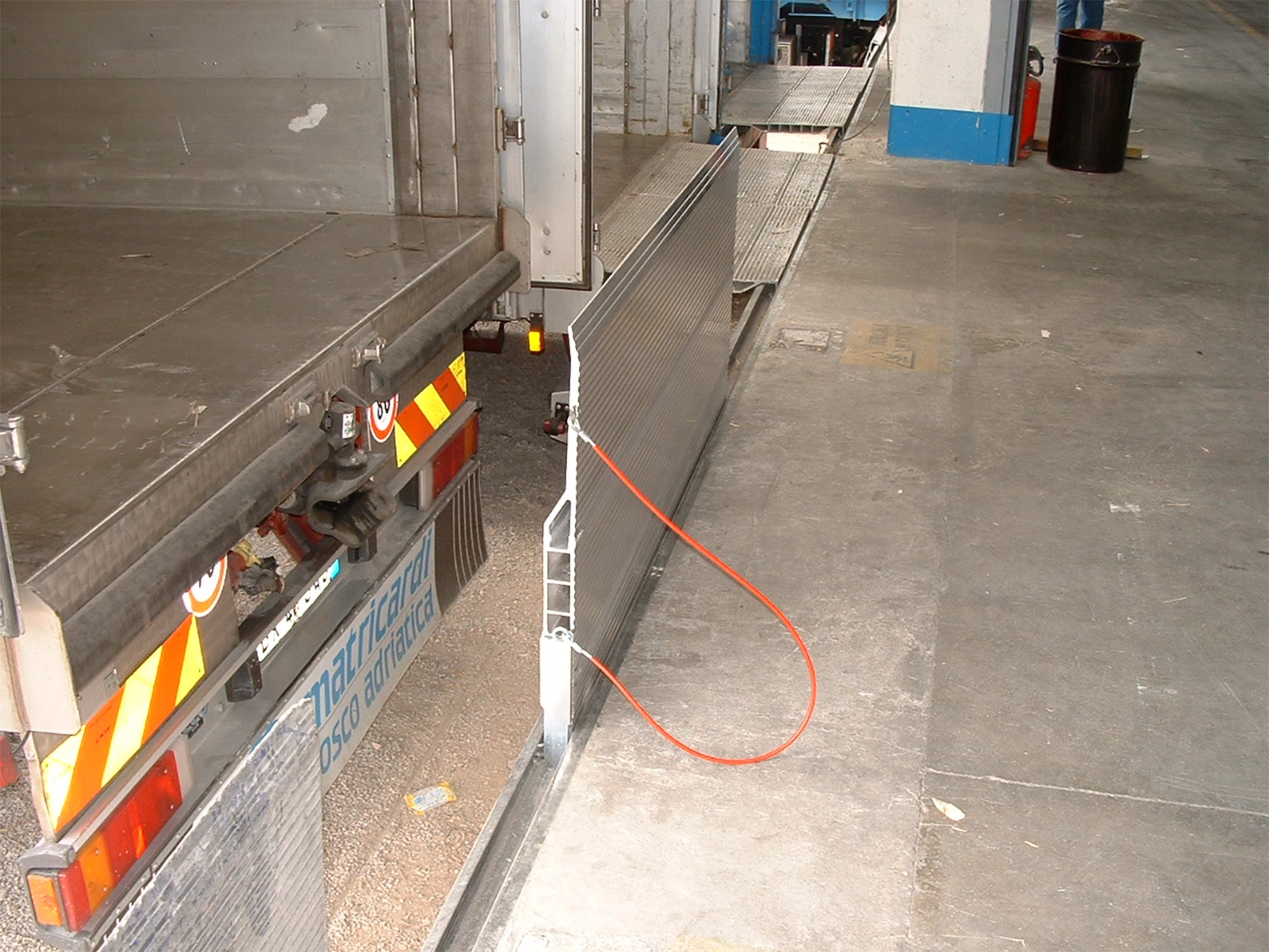 TR/TRR – SLIDING MANUAL RAMPS WITH HOOK SYSTEM – TM PEDANE